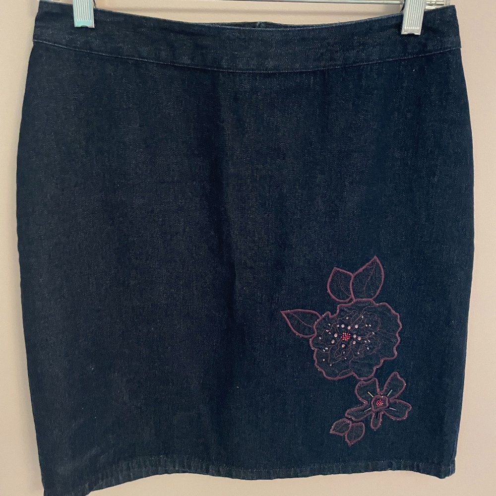 Demin Embossed Skirt